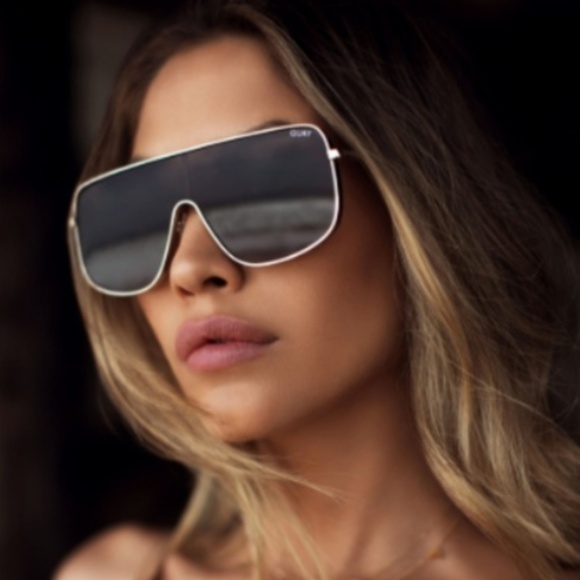 QUAY // ltd ed kylie jenner collab gold frame brown lens shield sunglasses